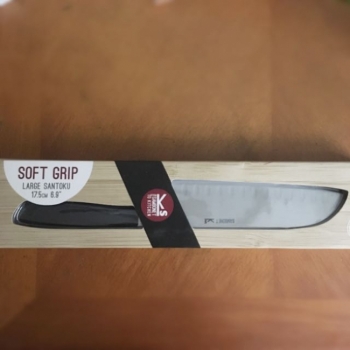 L32 - 1 couteau à sushi